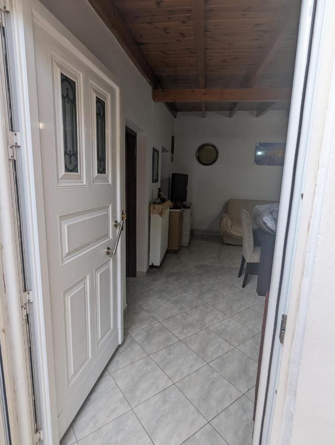Villa Λευτέρης Isthmia Exterior foto